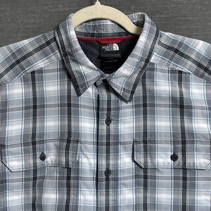 North Face Shirt L Gray Plaid Button Up Short Sleeve Outdoor Hiking Camping